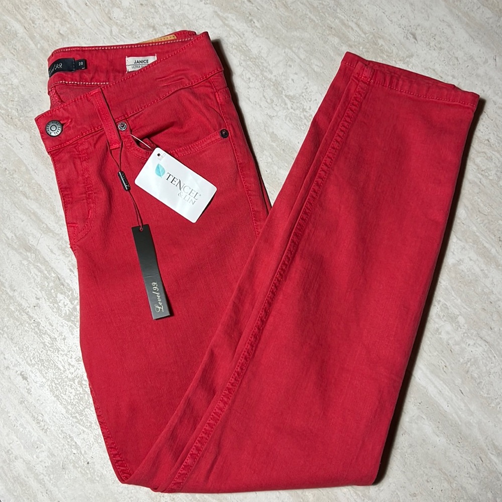 BNWT Level 99 Janice Ultra Skinny Pants